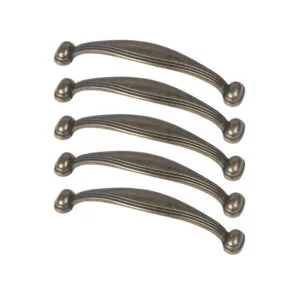 ROCO Victoria Antique Cupboard Handle Brass 96mm ( 5 Pack ) - Premium Hardware from ROCO - Just R 98! Shop now at Securadeal