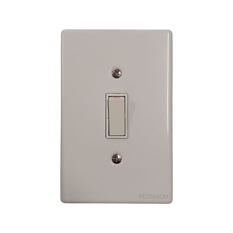 E11325 - 1 | Securadeal White Single gang Wall Light Switch on a Glossy Rectangular Plate